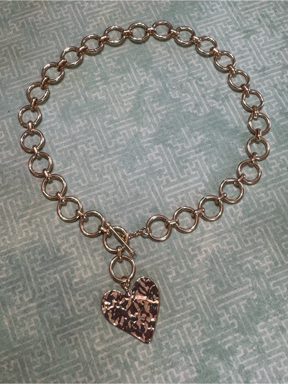 GOLD TONE HEART NECKLACE - Picture 6 of 8